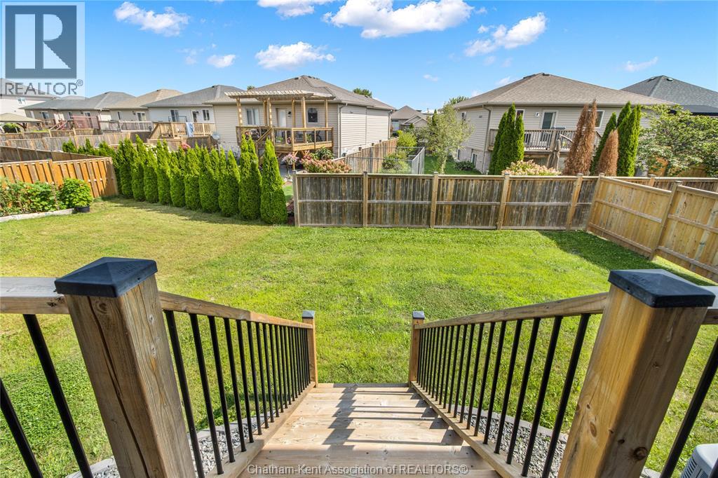 203 MOONSTONE CRESCENT - Image 37