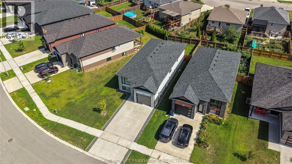 203 MOONSTONE CRESCENT - Image 47