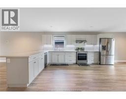 Kitchen/Dining room - 203 Moonstone Crescent, Chatham, ON N7M0S1 Photo 11