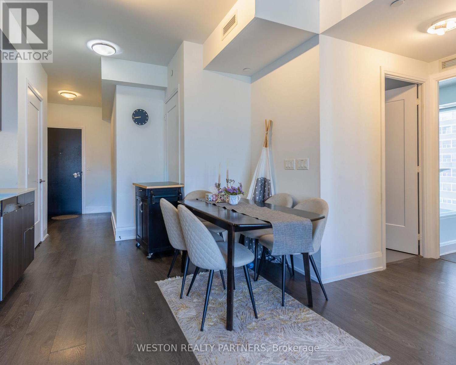 1110- 101 Erskine Avenue, Toronto, ON photo 9