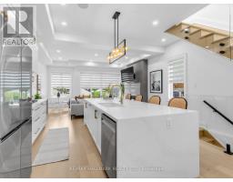 34 Roosevelt Road, Toronto, ON M4J4T6 Photo 13