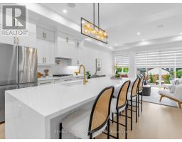 34 Roosevelt Road, Toronto, ON M4J4T6 Photo 14