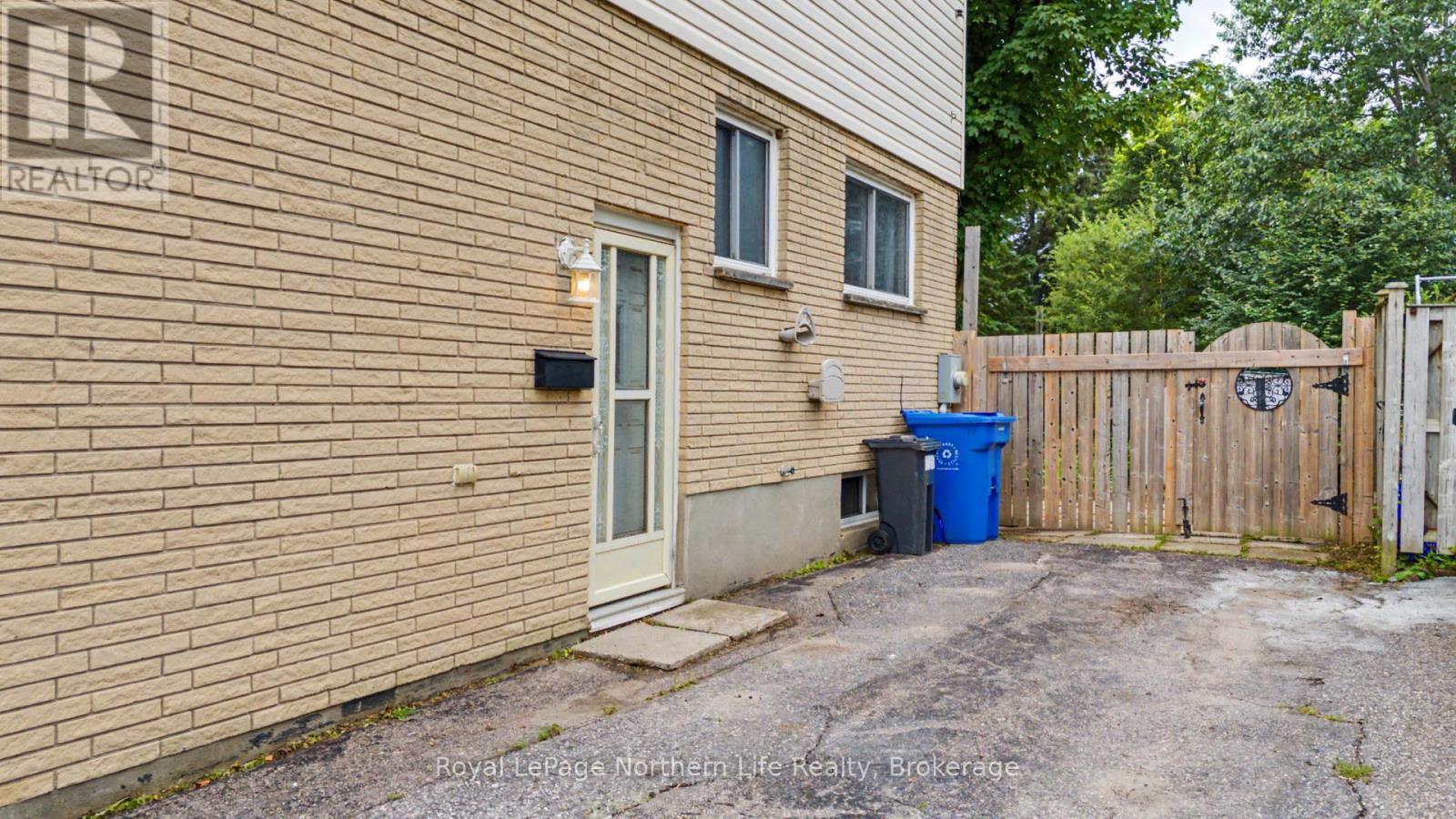 811 TACKABERRY DRIVE - Image 41