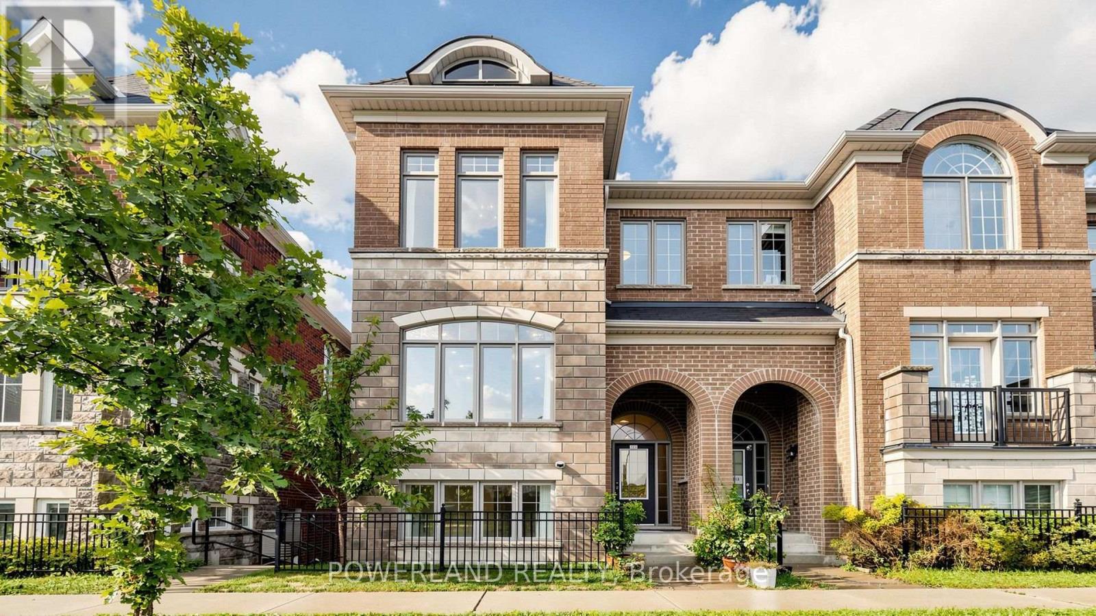 259 DUNDAS WAY - 1