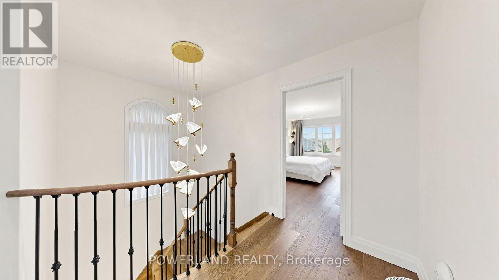 259 DUNDAS WAY - 16