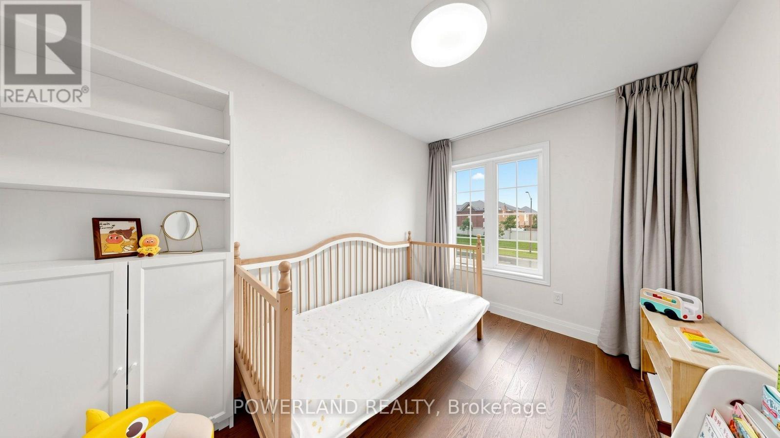 259 DUNDAS WAY - 22