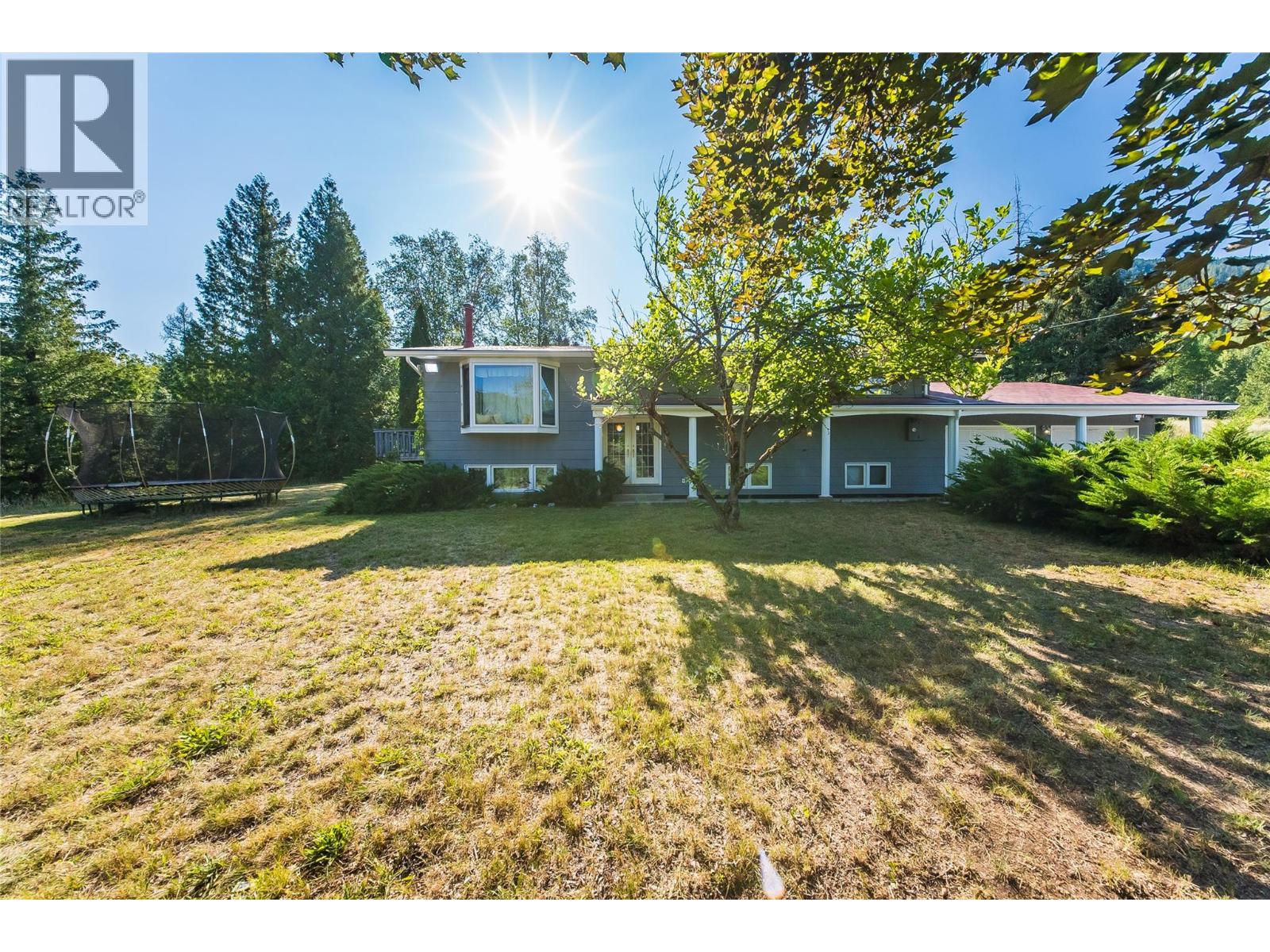 1076 COLUMBIA GARDENS Road - 70