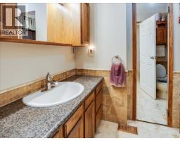 1076 Columbia Gardens Road, Fruitvale, BC V0G1L1 Photo 31