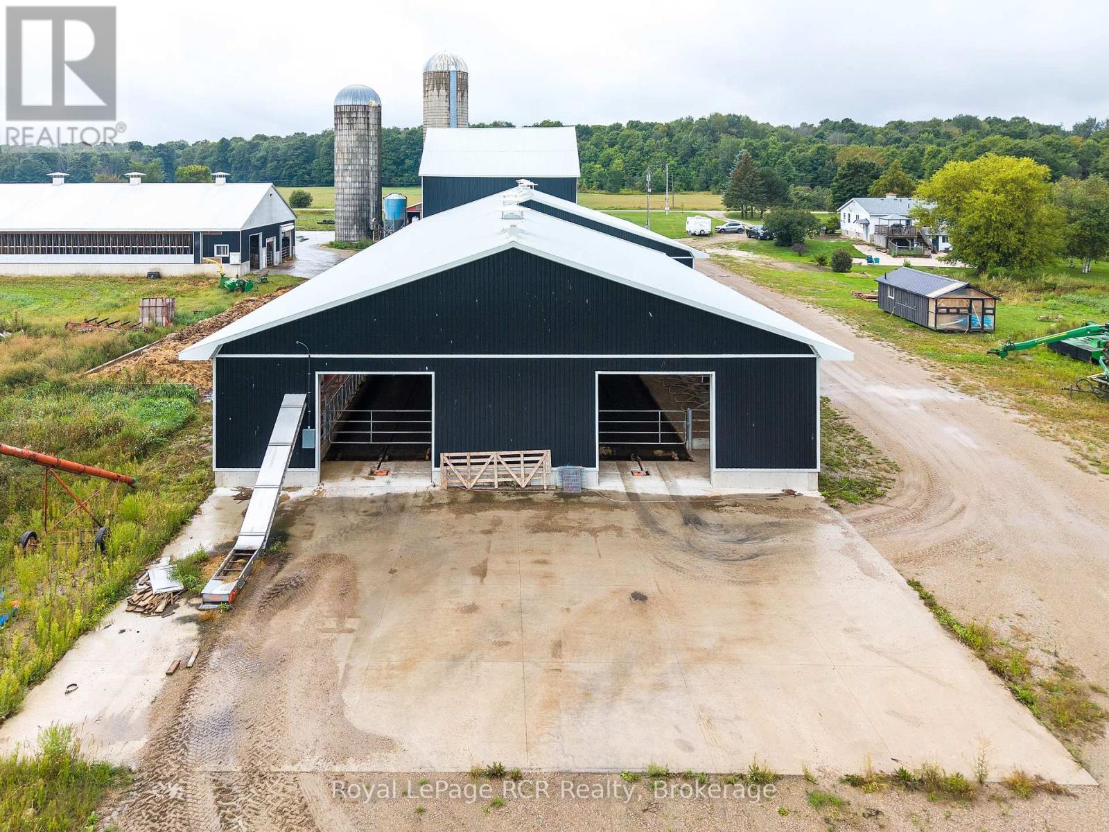 058613 Side 5 Road — photo 22