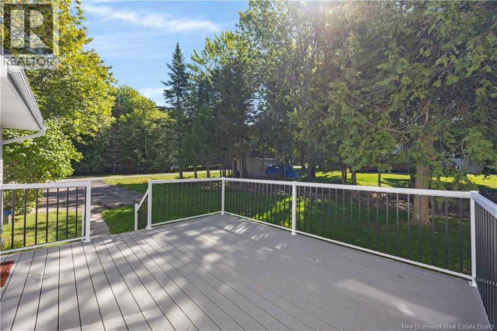 18 Delmar Crescent - 36