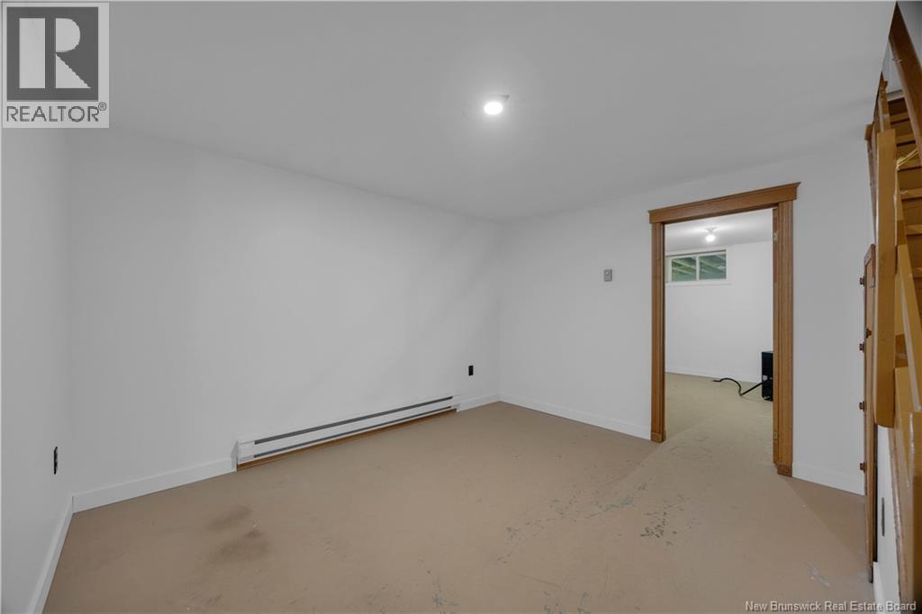 18 Delmar Crescent - 32