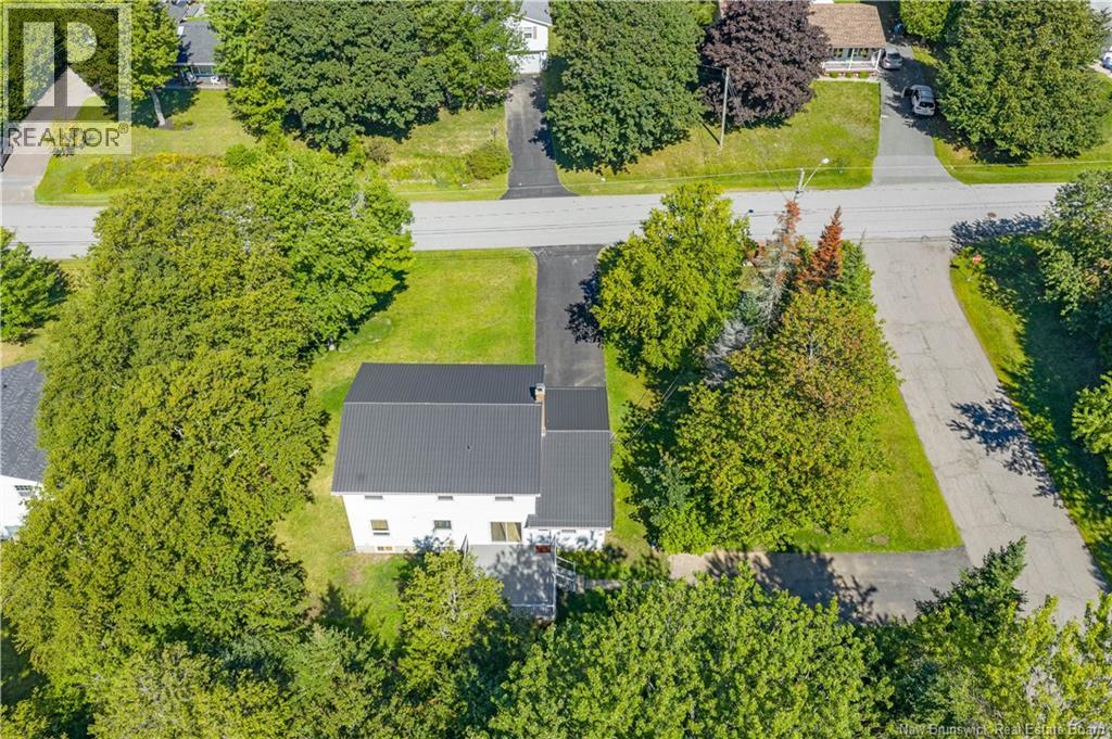 18 Delmar Crescent - 48