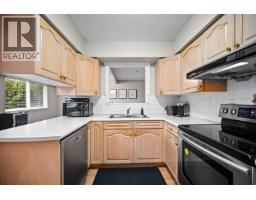 3580 Bargen Drive, Richmond, BC V6X2R5 Photo 8