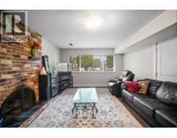 3580 Bargen Drive, Richmond, BC V6X2R5 Photo 27