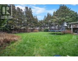 3580 Bargen Drive, Richmond, BC V6X2R5 Photo 36