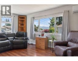 Laundry room - 2068 4th St E, Courtenay, BC V9N6V8 Photo 6