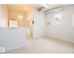 6804 102a Av Nw, Edmonton, AB T6A0R9 Photo 18