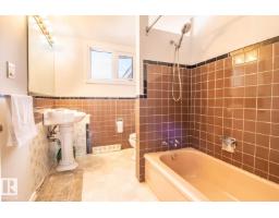 6804 102a Av Nw, Edmonton, AB T6A0R9 Photo 19