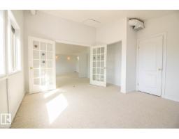 6804 102a Av Nw, Edmonton, AB T6A0R9 Photo 22