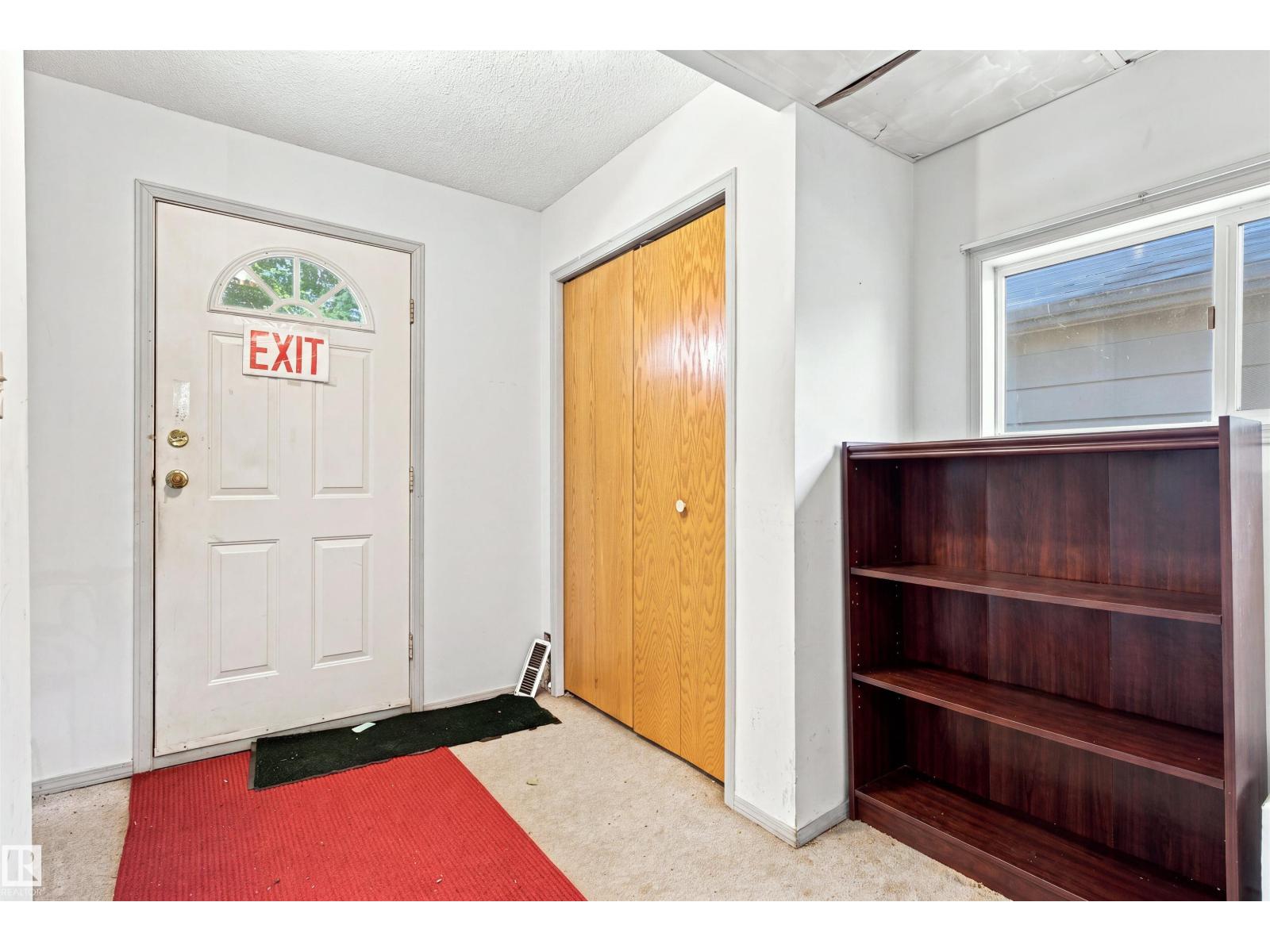 11111 81 AV NW - 2