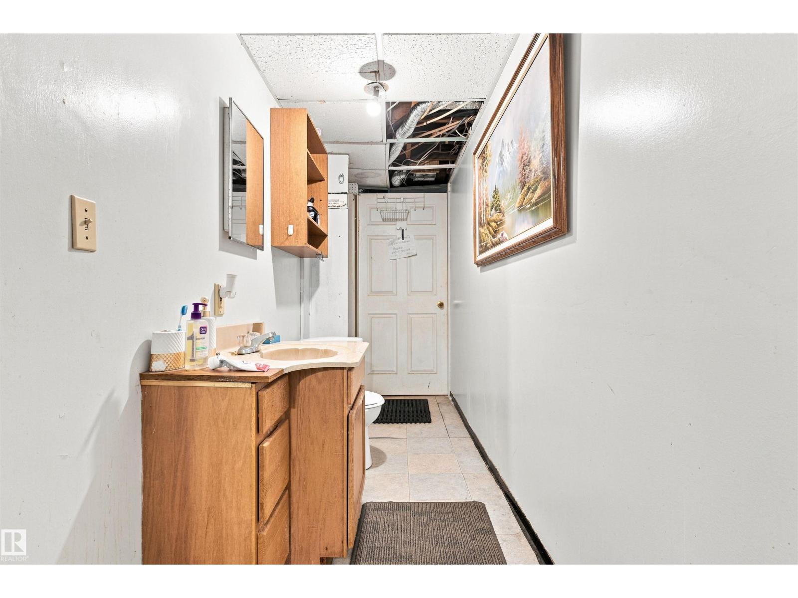 Photo 34
