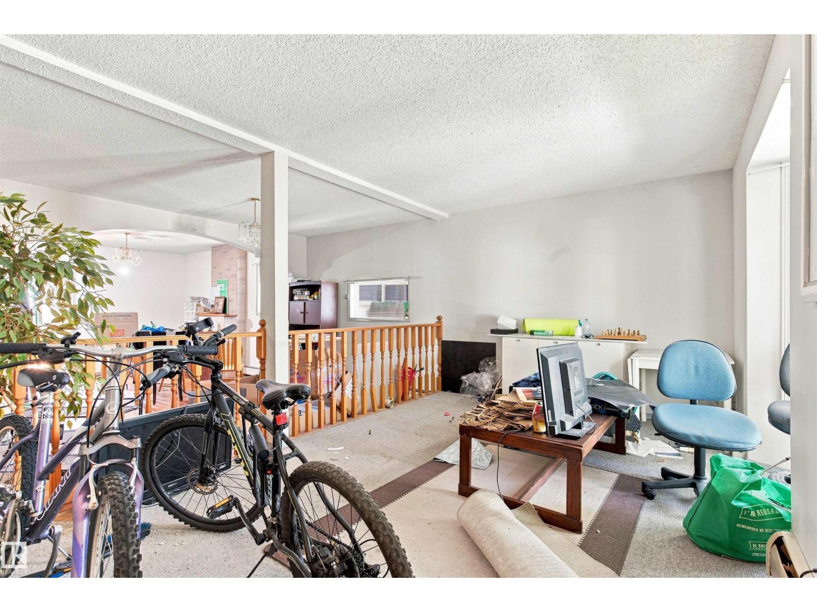 11111 81 AV NW - 49