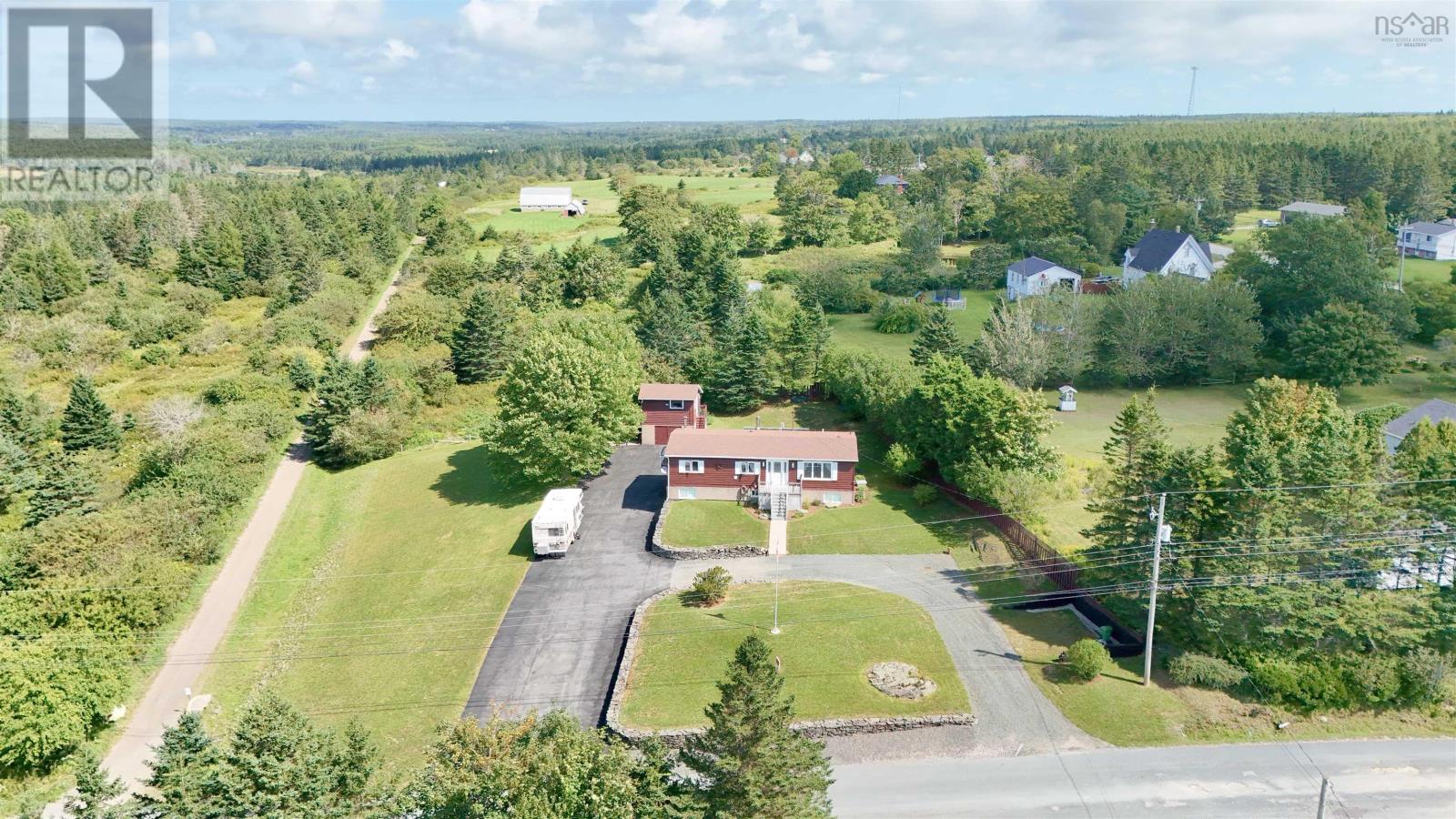 18 Cemetery Road - 9