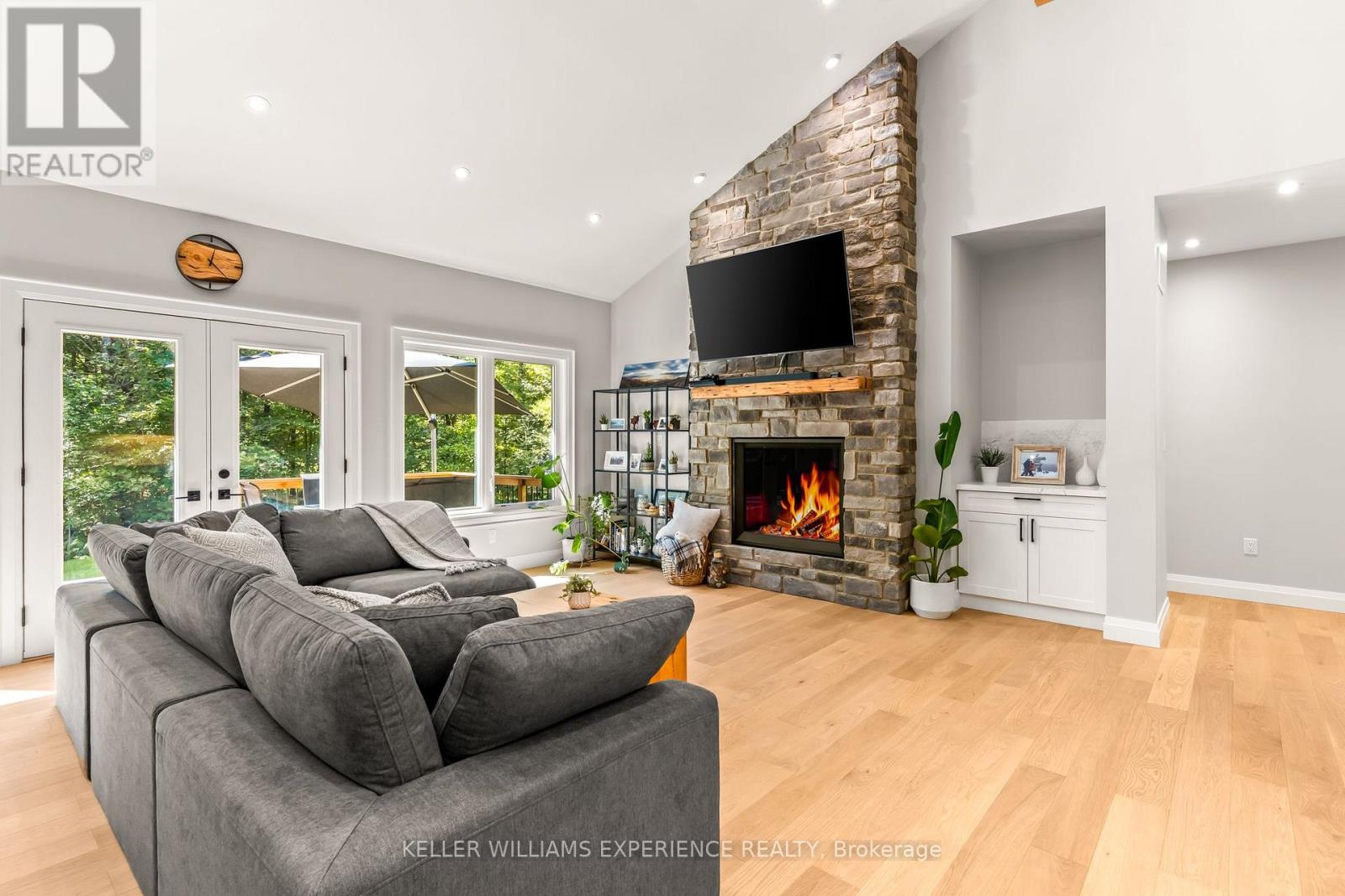 1065 KILWORTHY ROAD - 12