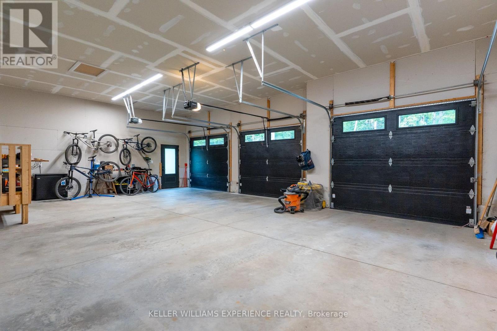 1065 KILWORTHY ROAD - 39
