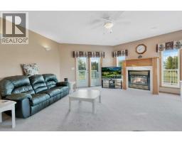 Sunroom - 27556 Township Road 372, Rural Red Deer County, AB T4G0M5 Photo 10