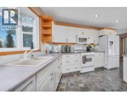 Storage - 27556 Township Road 372, Rural Red Deer County, AB T4G0M5 Photo 7