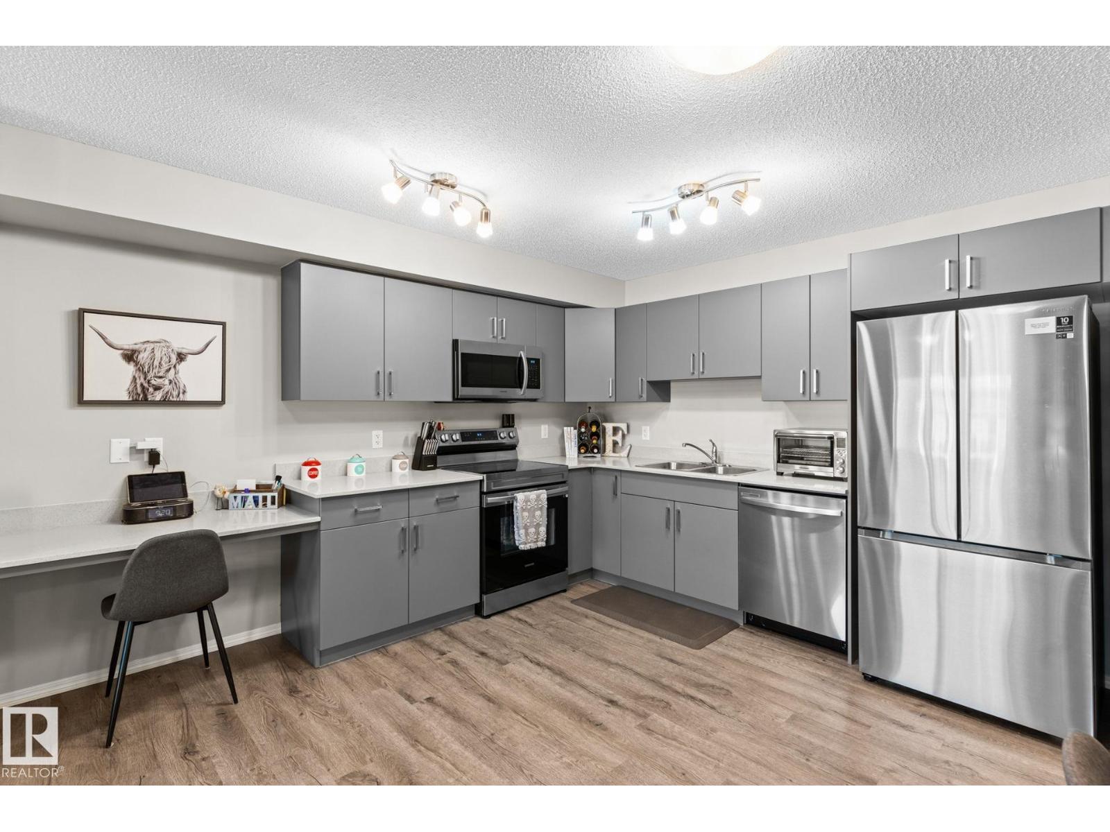 17253 9A AV SW - 9