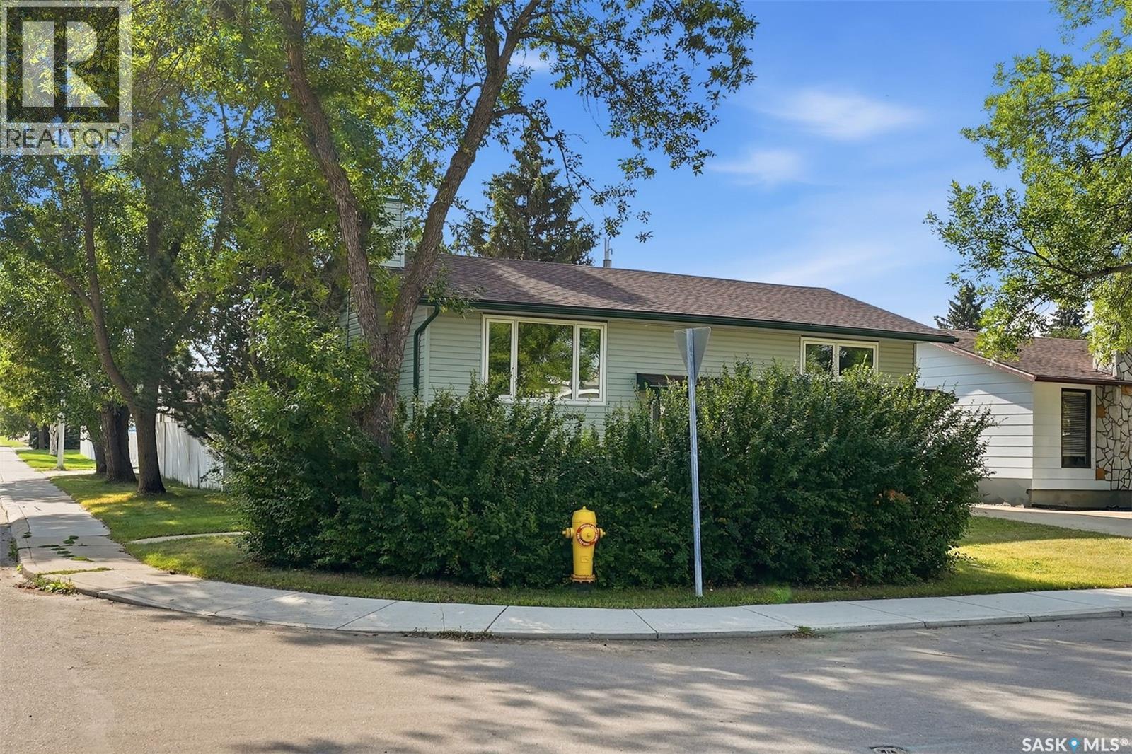 546 Guelph CRESCENT - 2