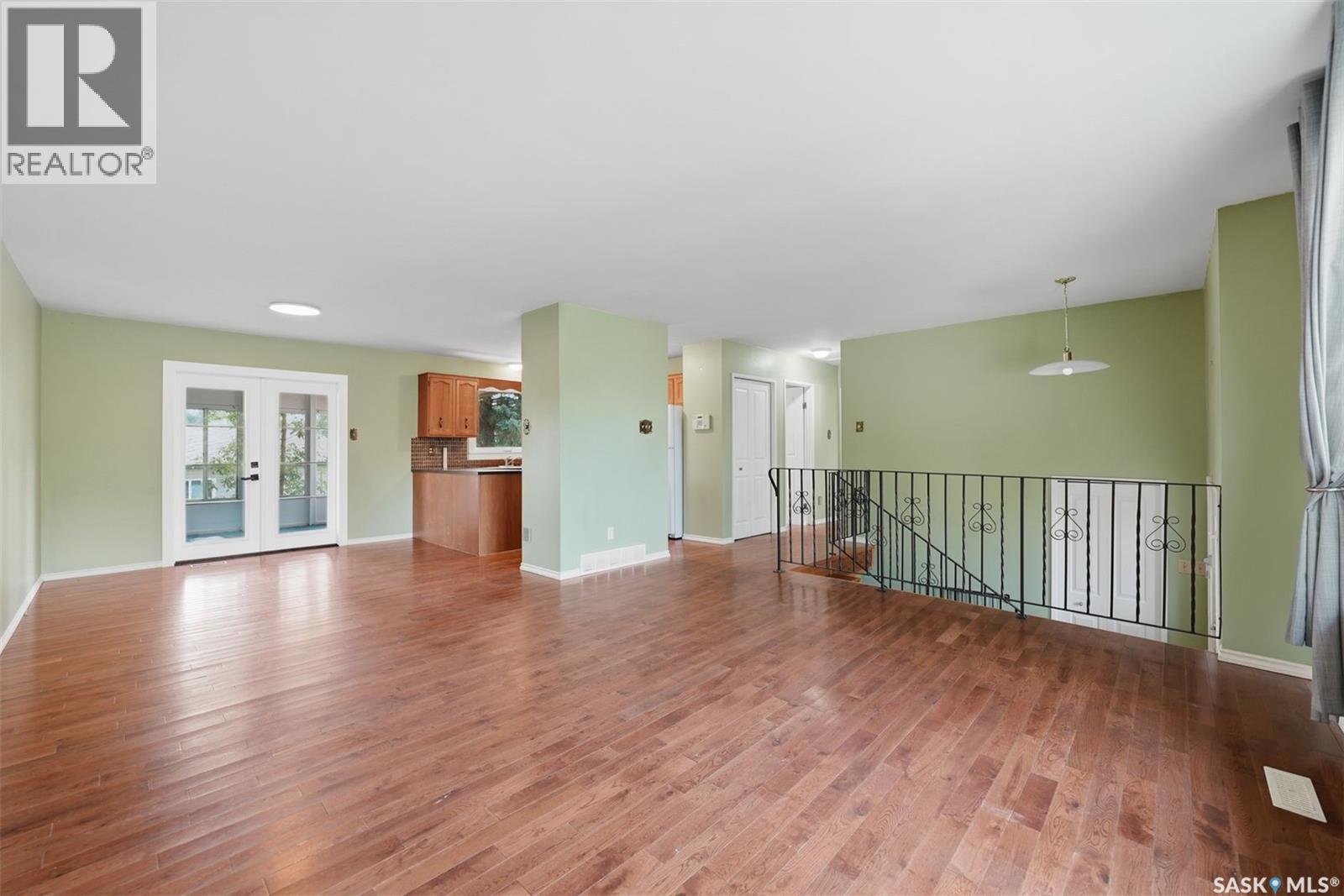546 Guelph CRESCENT - 6