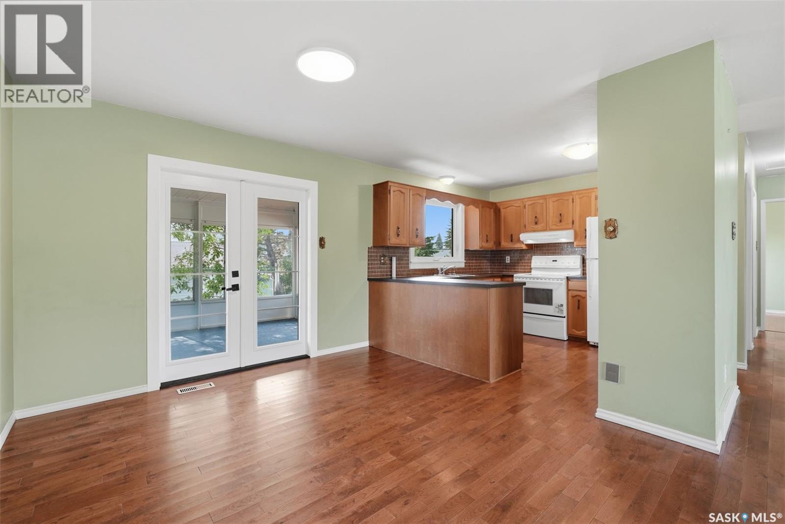546 Guelph CRESCENT - 7