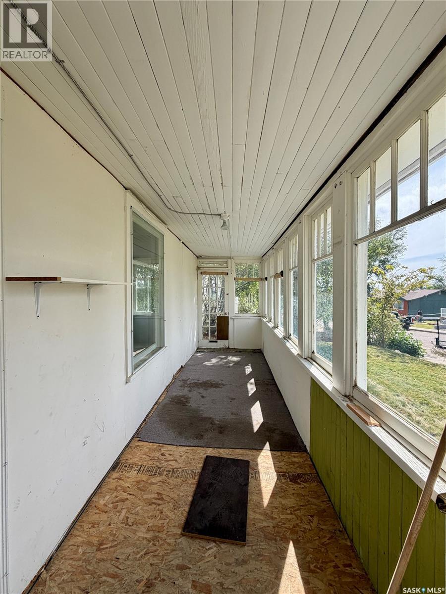 553 2nd AVENUE NW - 2
