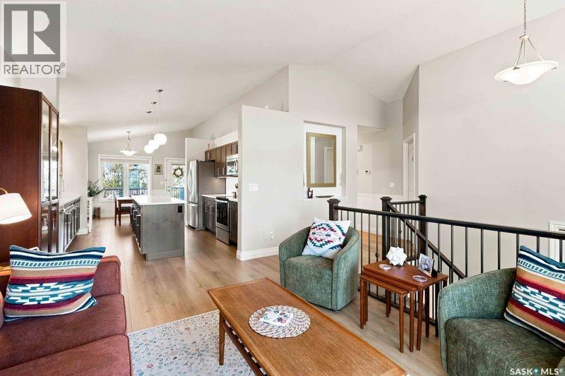 755 Sutter CRESCENT - 4