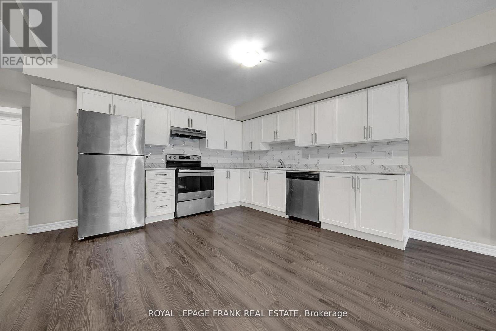 402 OLIVE AVENUE - 22