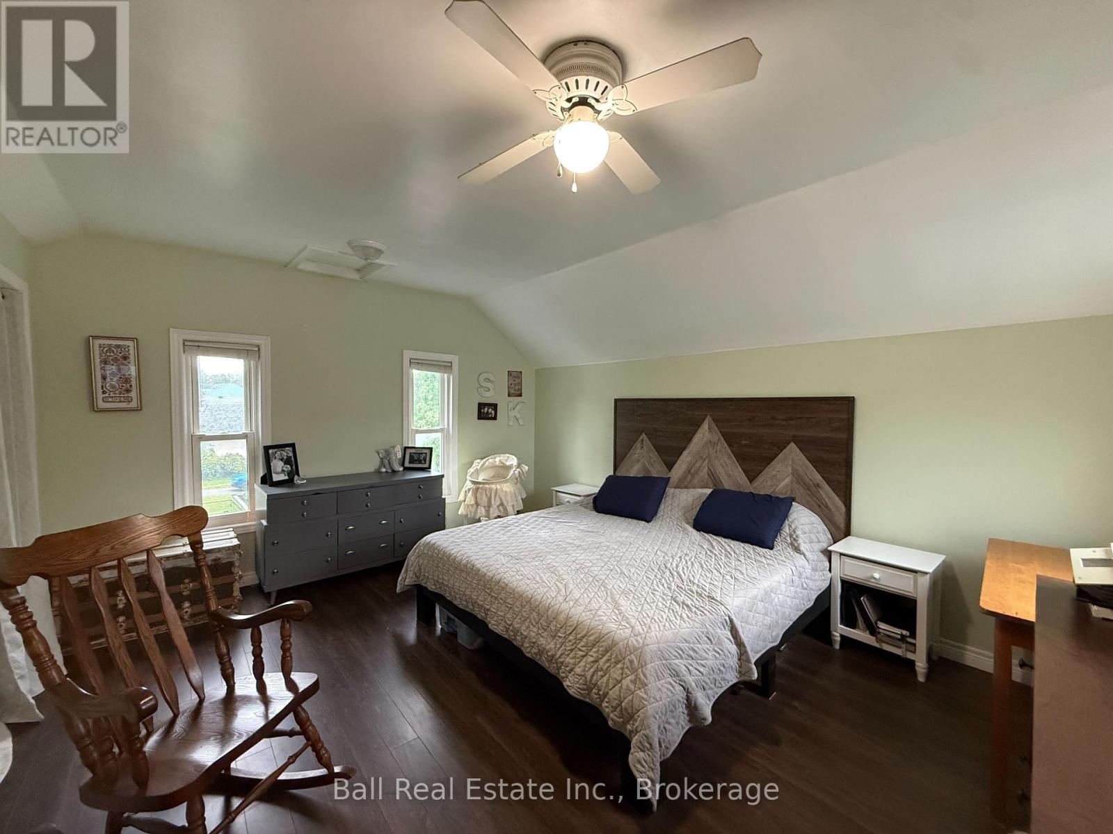22 OAK STREET - Image 26