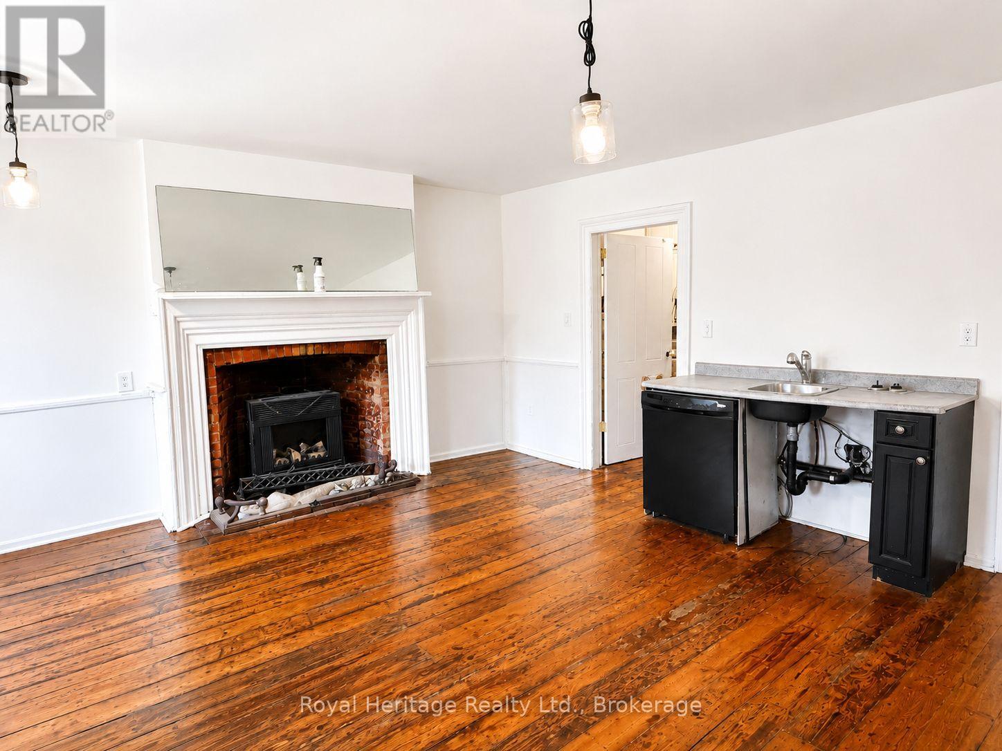 6 WILLARD STREET - 16