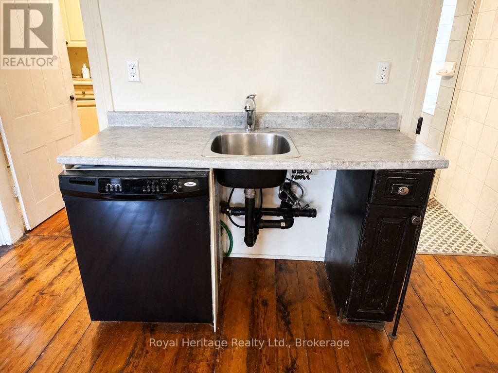 6 WILLARD STREET - 20