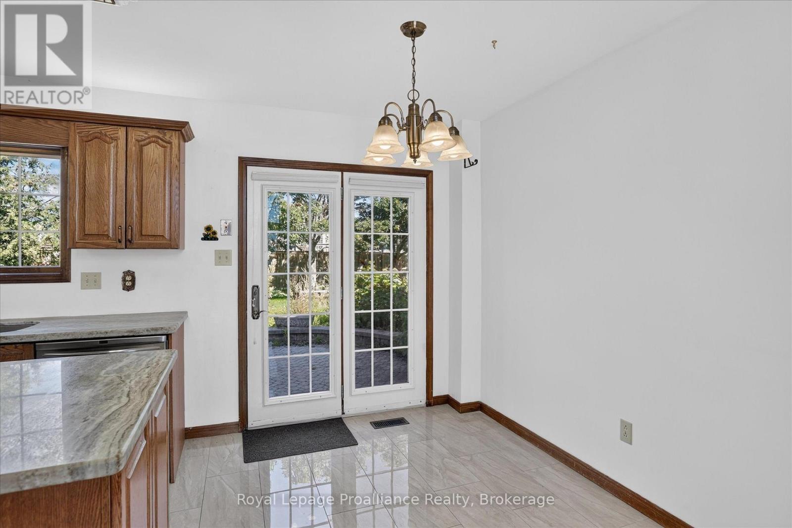 1664 FORSTER AVENUE - Image 16