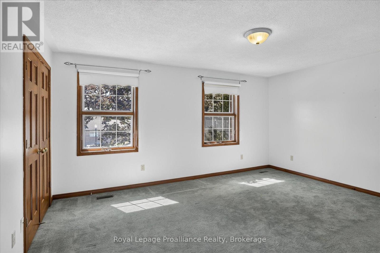 1664 FORSTER AVENUE - 24