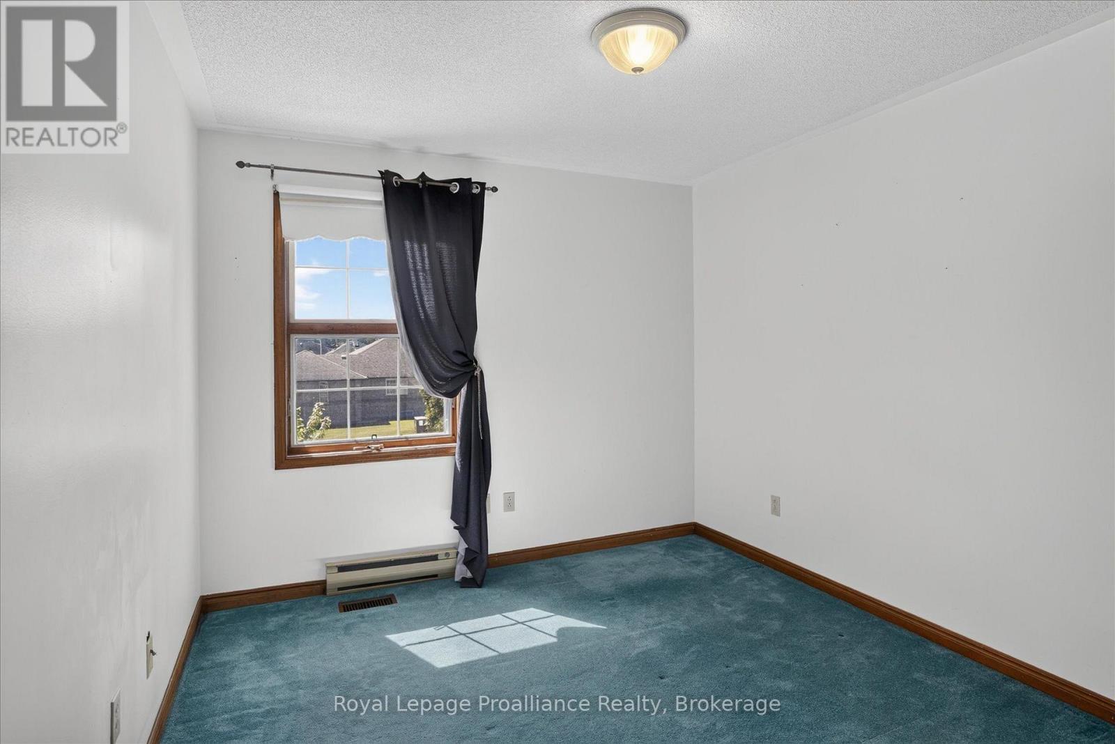 1664 FORSTER AVENUE - Image 38