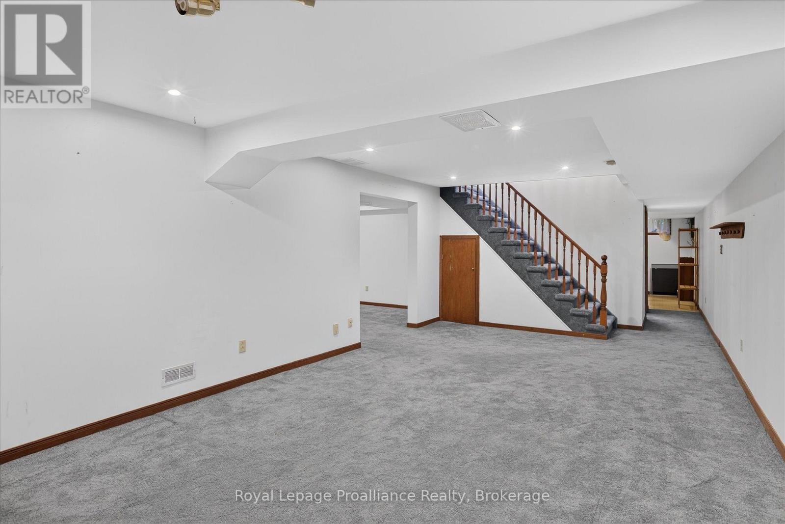 1664 FORSTER AVENUE - Image 42