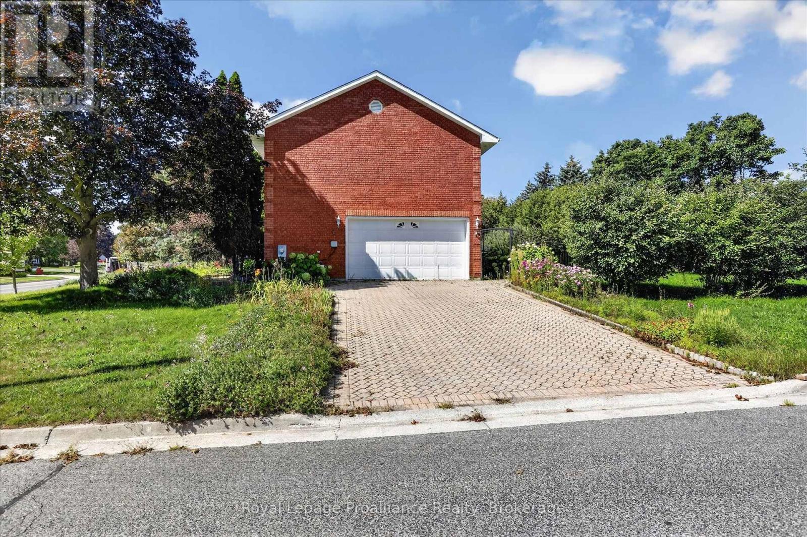 1664 FORSTER AVENUE - Image 45
