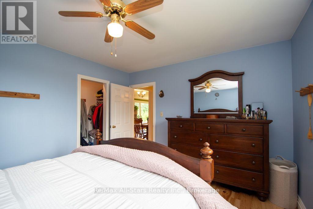 1571 ELM TREE ROAD - 17