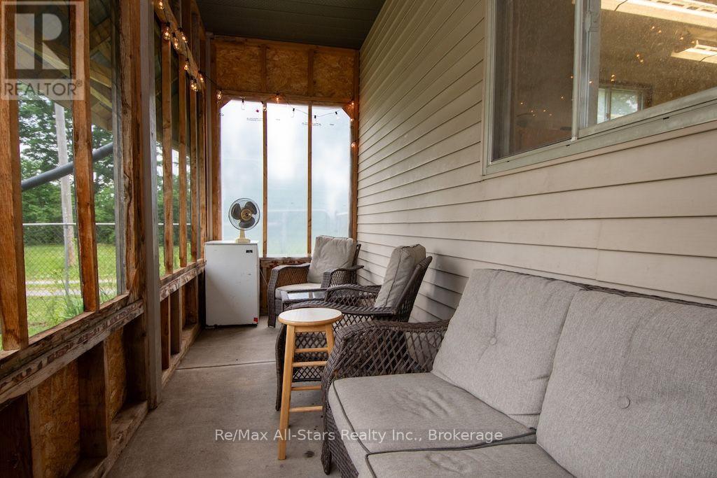 1571 ELM TREE ROAD - 30