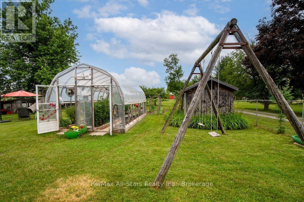 1571 ELM TREE ROAD - 34