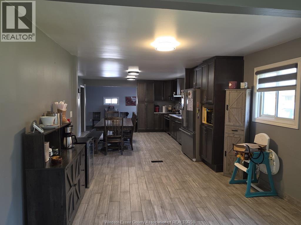 #MAIN 1282 STUART Boulevard, LaSalle, Ontario, N9J1Y4, LaSalle, Ontario — photo 4 of 5